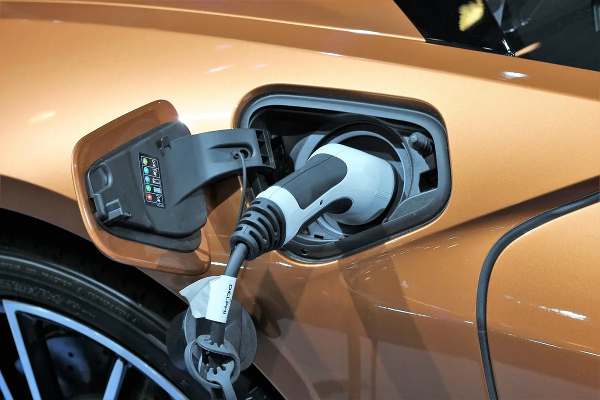 car, bmw i8 roadster, battery charging, auto show zagreb 2018, modern technology, car wallpapers, plug in hybrid, electric and gasoline technology, power, publi