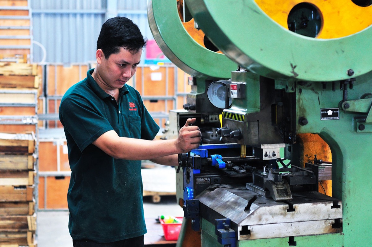 machine de fabrication d'accumulateur lithium