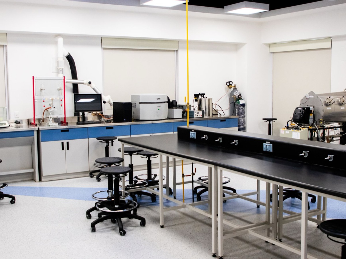 laboratoire de recherche sur les accumulateurs
