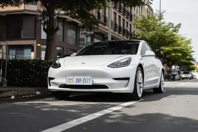 EV subsidy pricing impact: How manufacturers adjust MSRP