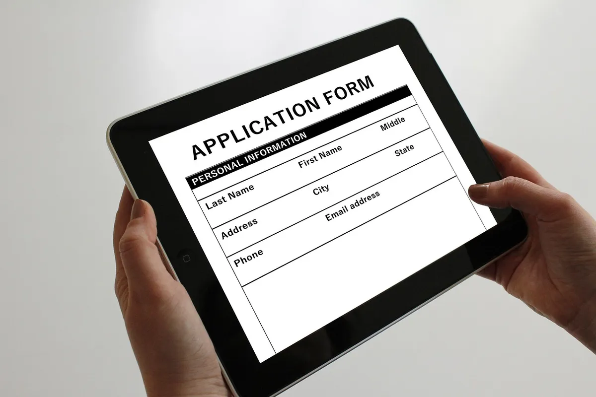 application, ipad, tablet, online, technology, contact, digital, equipment, touch screen, portable, mobile, hand, multimedia, mobility, information, touch, disp