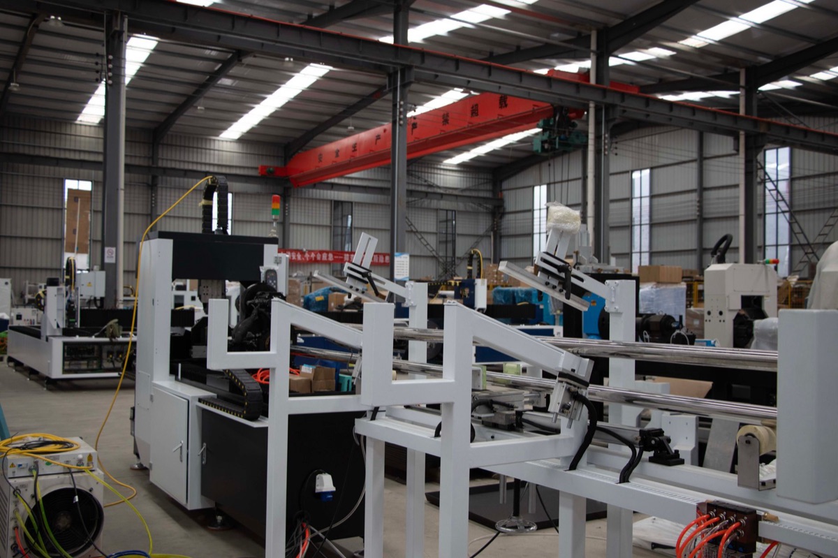 Chine, usine de production de batteries
